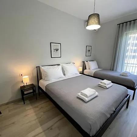 Brand New In-town * Návplio