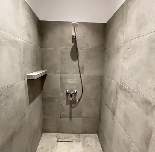 Brand New In-town Apartman *