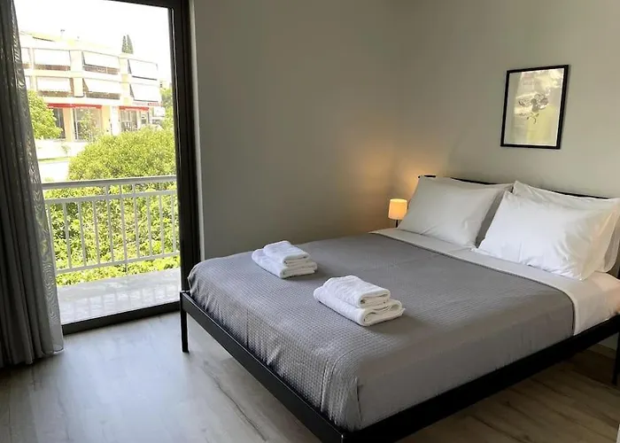 Brand New In-town * Návplio