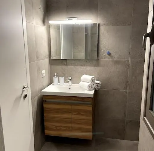 Апартаменты Brand New In-town Нафплион